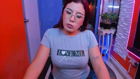 Snapshot of allisonlove_88 chatting on 09.14.25 ALLISON online show from 09.14.25