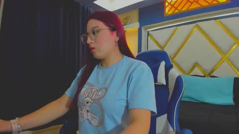 Snapshot of allisonlove_88 chatting on 12.03.25 ALLISON online show from 12.03.25