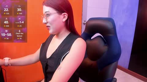 Snapshot of allisonlove_88 chatting on 05.09.26 ALLISON online show from 05.09.26