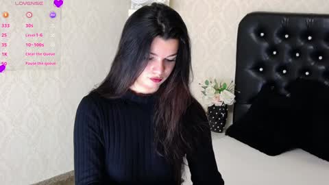 Snapshot of allisonn223 chatting on 01.27.25 Deea online show from 01.27.25