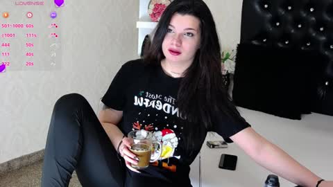 Snapshot of allisonn223 chatting on 02.05.25 Deea online show from 02.05.25