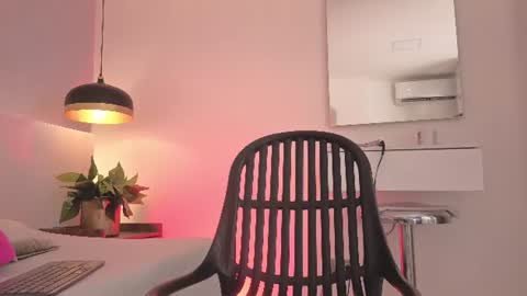 Snapshot of allisonroberts_ chatting on 06.28.26 Alli online show from 06.28.26