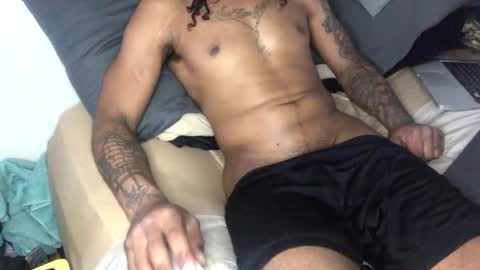 Snapshot of allthewayup10 chatting on 01.05.25 allthewayup10 online show from 01.05.25