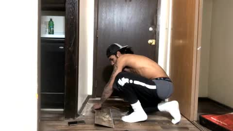 Snapshot of allthewayup10 chatting on 02.26.25 allthewayup10 online show from 02.26.25