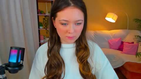 alluringeyess online show from 09.28.25