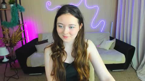 alluringeyess online show from 10.03.25