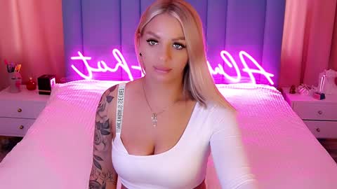 AlwaysHot online show from 12.08.24