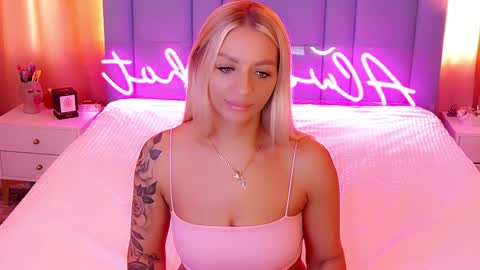 AlwaysHot online show from 12.25.24