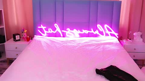 AlwaysHot online show from 01.17.25