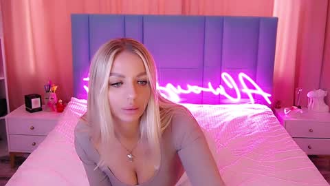 AlwaysHot online show from 01.18.25