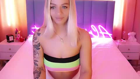 AlwaysHot online show from 03.08.25