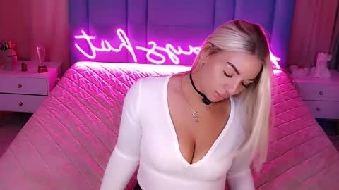 AlwaysHot online show from 02.19.26