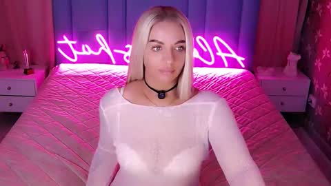 AlwaysHot online show from 02.22.26