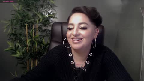         online show from 02.05.25