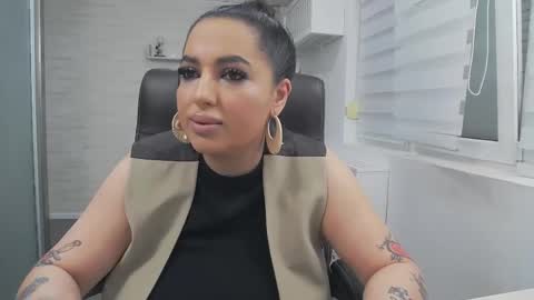 Snapshot of allyiah chatting on 05.19.26 online show from 05.19.26
