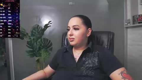 Snapshot of allyiah chatting on 06.19.26 online show from 06.19.26