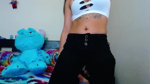 Snapshot of allyson_collins_ chatting on 11.20.25 Allyson collins online show from 11.20.25