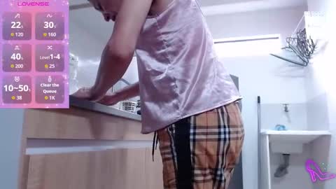 Allysonstonnes online show from 11.03.25