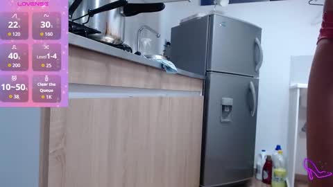 Allysonstonnes online show from 11.23.25