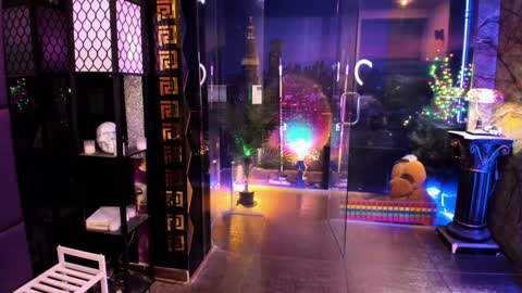 Snapshot of alma_pearl chatting on 01.12.25 Alma online show from 01.12.25