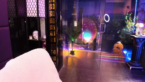 Snapshot of alma_pearl chatting on 01.19.25 Alma online show from 01.19.25