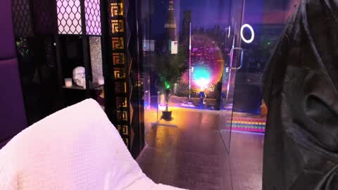 Snapshot of alma_pearl chatting on 01.22.25 Alma online show from 01.22.25