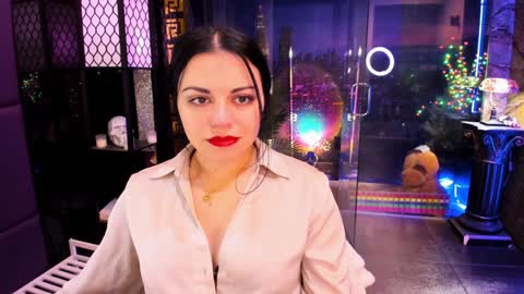 Snapshot of alma_pearl chatting on 01.31.25 Alma online show from 01.31.25