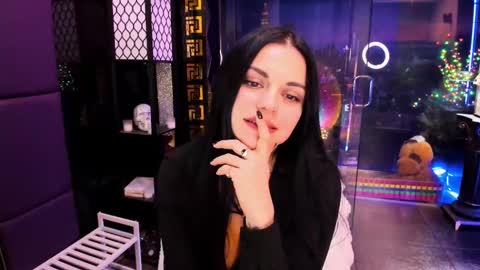 Snapshot of alma_pearl chatting on 02.09.25 Alma online show from 02.09.25