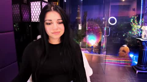 Snapshot of alma_pearl chatting on 02.12.25 Alma online show from 02.12.25