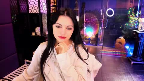 Snapshot of alma_pearl chatting on 02.18.25 Alma online show from 02.18.25