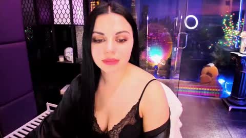 Snapshot of alma_pearl chatting on 02.20.25 Alma online show from 02.20.25