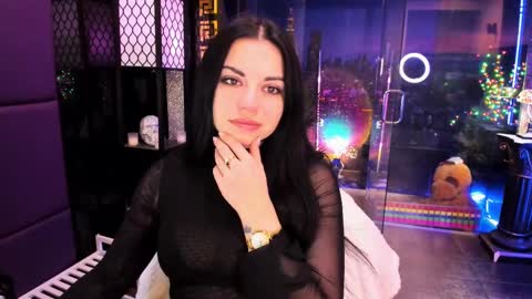 Snapshot of alma_pearl chatting on 02.28.25 Alma online show from 02.28.25