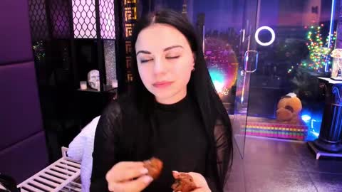 Snapshot of alma_pearl chatting on 02.28.25 Alma online show from 02.28.25