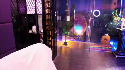 Snapshot of alma_pearl chatting on 03.01.25 Alma online show from 03.01.25