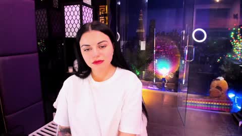 Snapshot of alma_pearl chatting on 03.12.25 Alma online show from 03.12.25