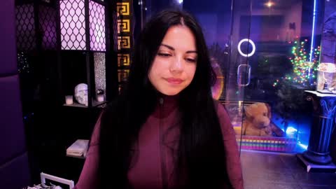 Snapshot of alma_pearl chatting on 09.10.25 Alma online show from 09.10.25