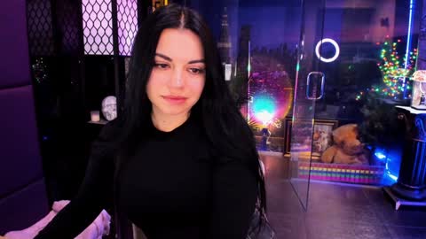 Snapshot of alma_pearl chatting on 12.16.25 Alma online show from 12.16.25