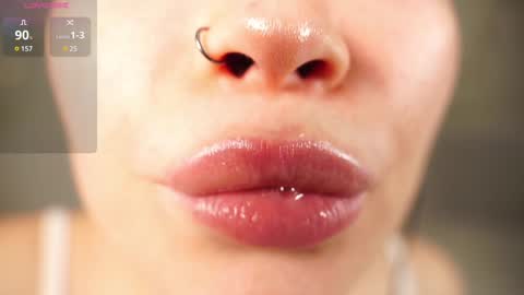 Snapshot of alma_yammy chatting on 12.22.24 Alma online show from 12.22.24