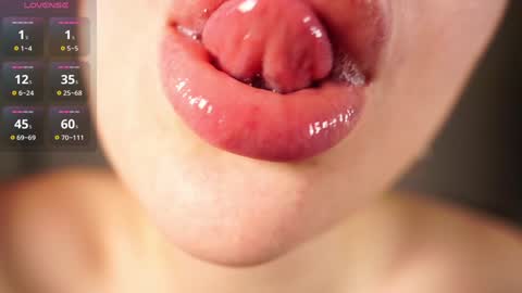 Snapshot of alma_yammy chatting on 01.15.25 Alma online show from 01.15.25