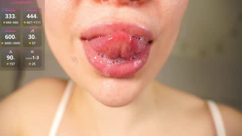 Snapshot of alma_yammy chatting on 02.06.25 Alma online show from 02.06.25