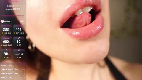 Snapshot of alma_yammy chatting on 03.05.25 Alma online show from 03.05.25