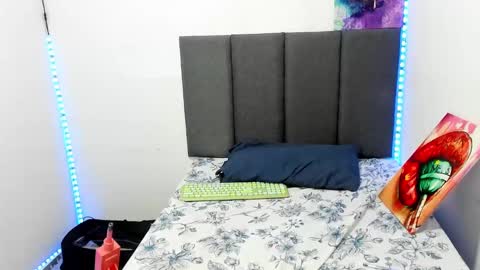 Snapshot of almaa__ chatting on 03.03.25 Alma online show from 03.03.25