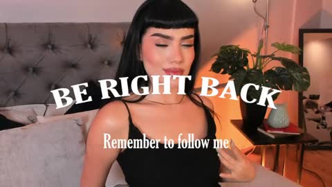 Snapshot of almablaze chatting on 06.05.26 Mia online show from 06.05.26