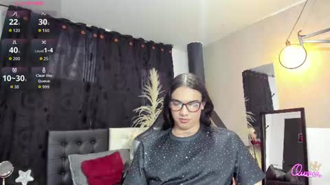 Snapshot of almazz_ chatting on 07.29.26 Santy online show from 07.29.26
