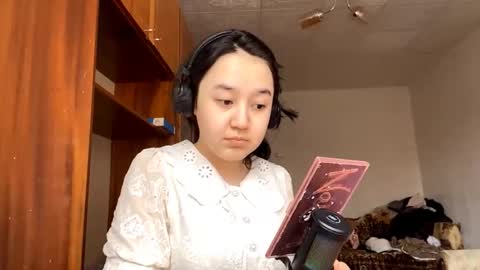 Snapshot of almetadumond chatting on 03.25.26 almetadumond online show from 03.25.26