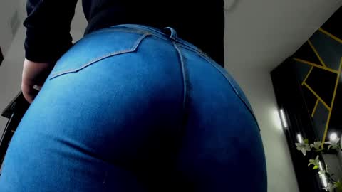 Snapshot of almma_ chatting on 02.07.25 ALMMA online show from 02.07.25