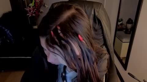 Snapshot of almma_ chatting on 10.20.25 ALMMA online show from 10.20.25