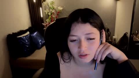 Snapshot of almma_ chatting on 12.03.25 ALMMA online show from 12.03.25