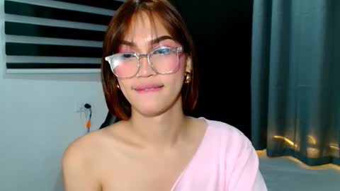 Alondra online show from 06.14.26