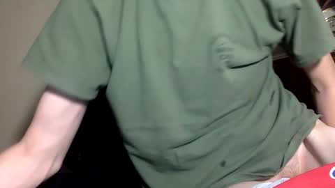 Snapshot of alongwhitedick chatting on 10.04.25 ALongwhitedick online show from 10.04.25